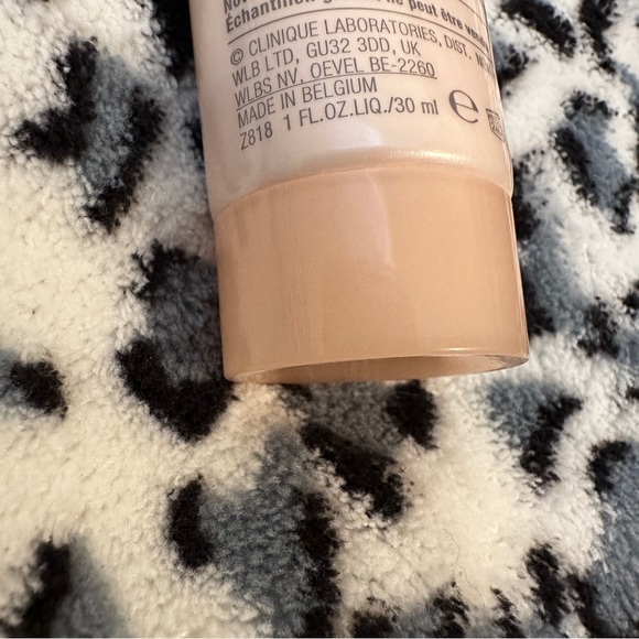 NWOT Clinique Moisture Surge Overnight Mask (1 oz) **make an offer** - Picture 2 of 4